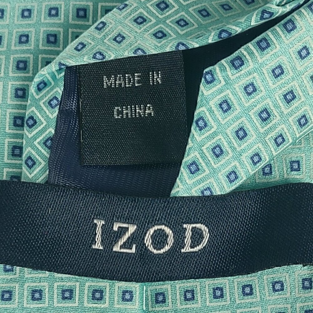Izod Men's Very Light Blue, White, Blue Square Patterned 100% Silk Necktie - Picture 8 of 8
